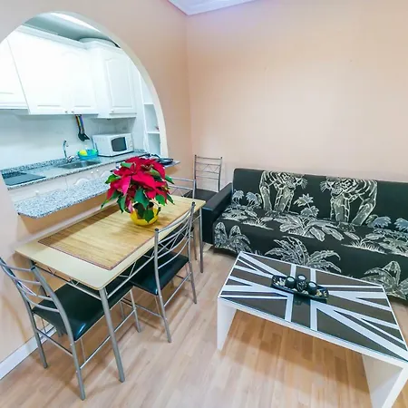 Апартаменти Homely Calle Apolo *