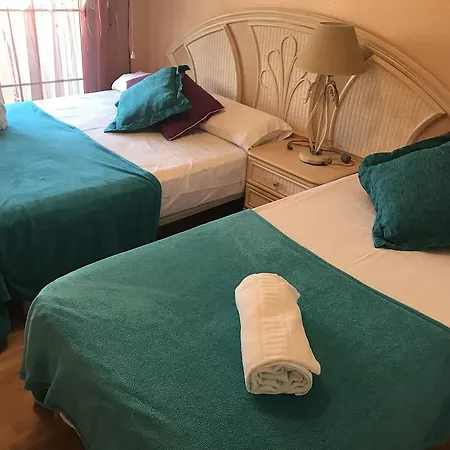 Homely Calle Apolo Апартаменти